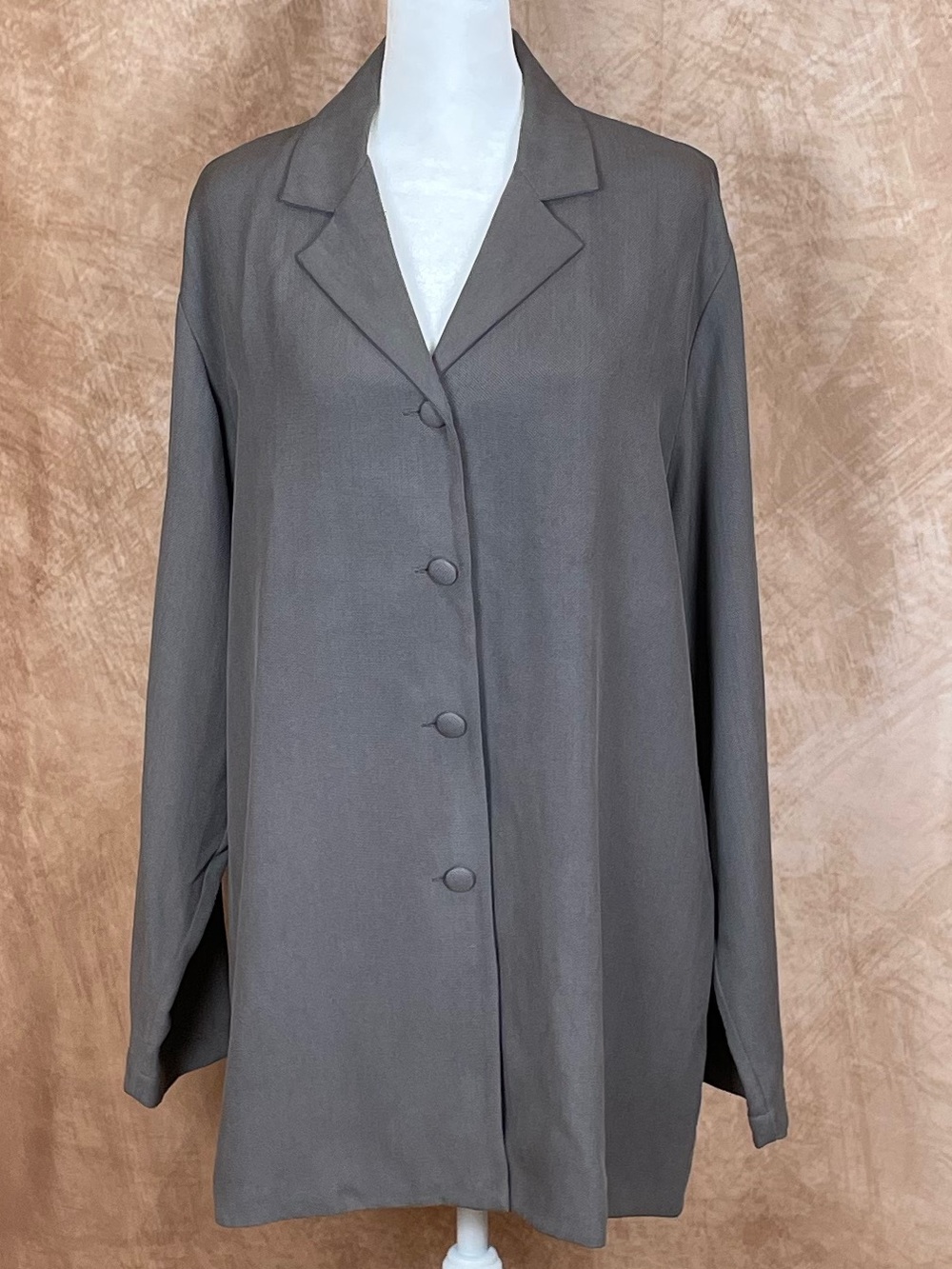 Eileen Fisher Soft Taupe Button-Front Oversized Blazer size Large 100% Silk